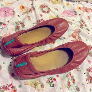 Red Tieks flats